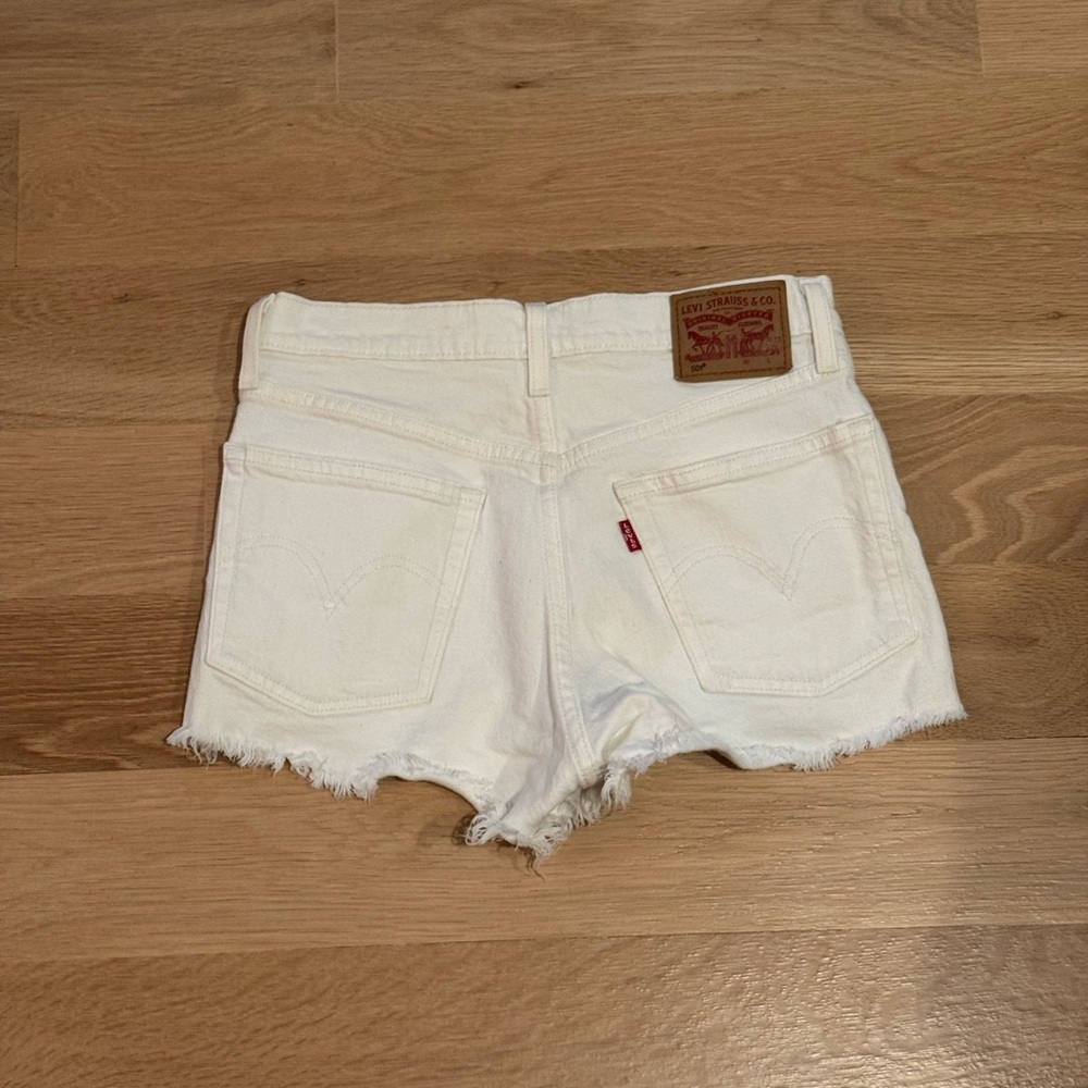Levi's Women's 501 White Jean Shorts W25